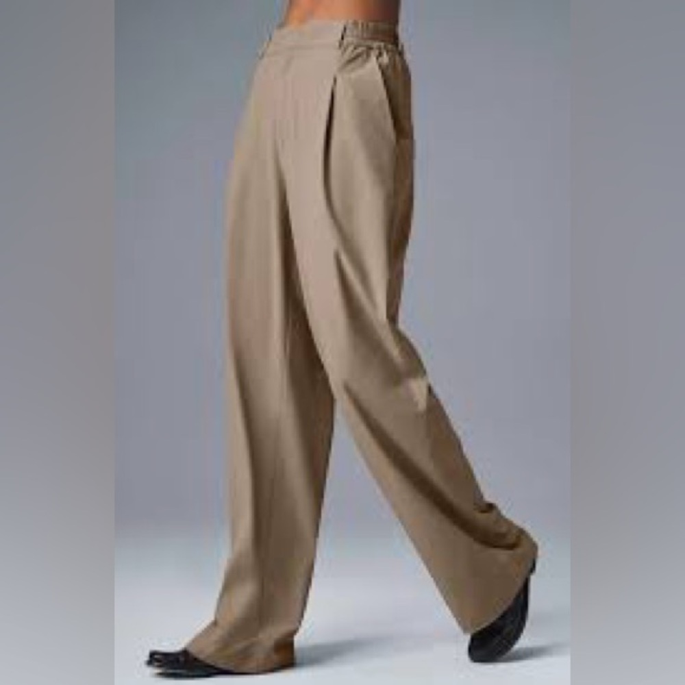 Alo Yoga Highwaist Pursuit Trouser